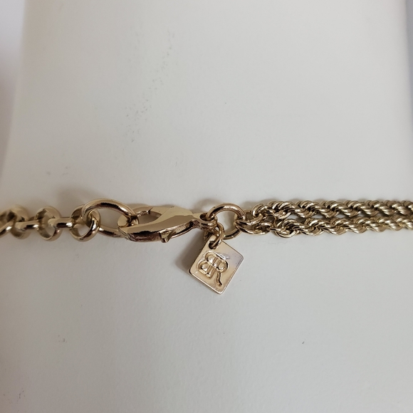 Banana Republic Necklace - Picture 3 of 3